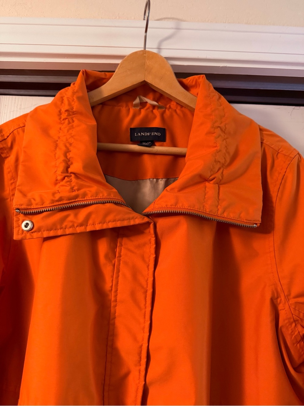 Vintage Lands' End Women's XL Orange Soft Fabric Raincoat Zipper Snaps 24"across - Picture 3 of 10